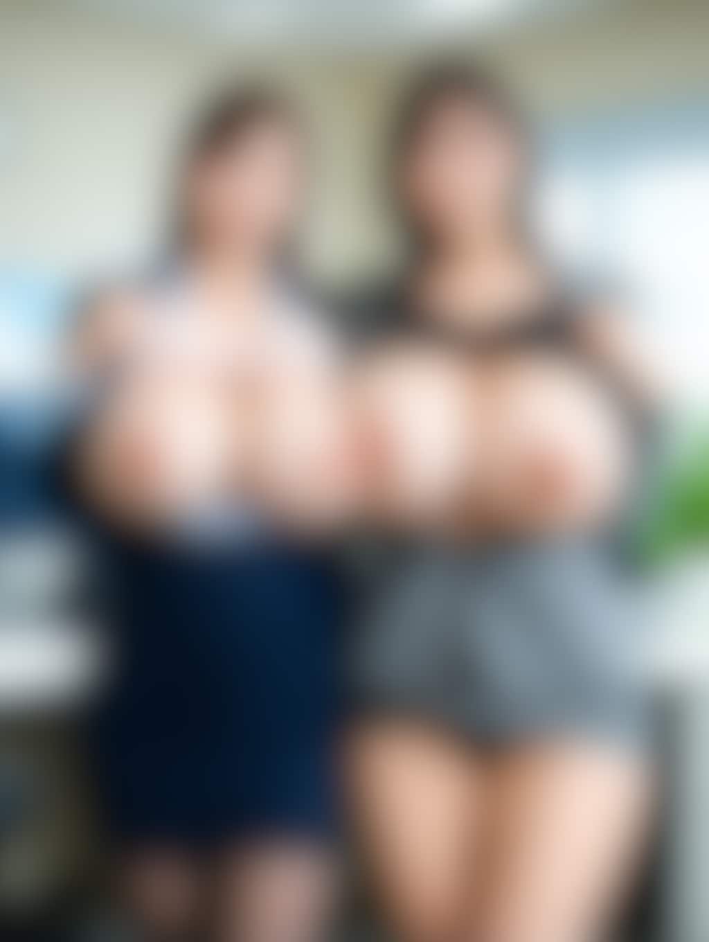 爆乳社員がお出迎えしてくれるオフィス