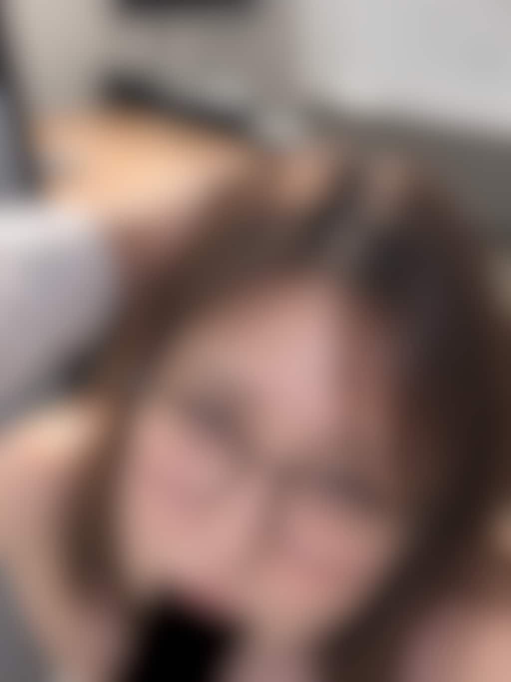 エロい巨乳メガネ