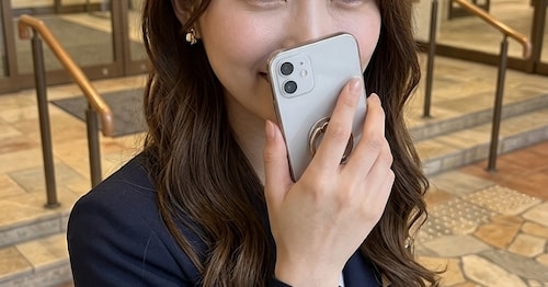 玲奈の日常を覗く者