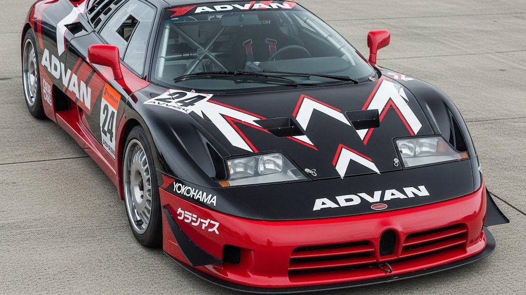 アドバンブガッティB110レーシングカー