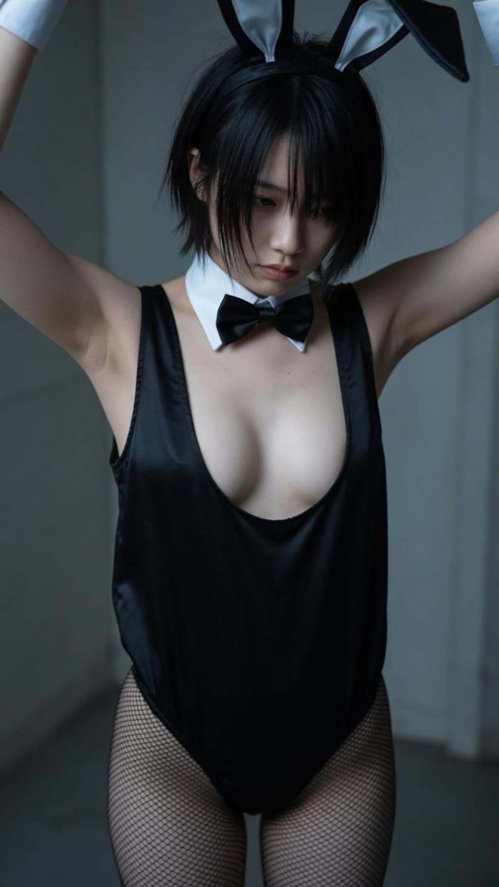 安っぽいバニーコスの女の子