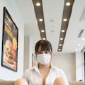 某ハンバーガーチェーンで痴女にずっと睨まれてる 4枚目