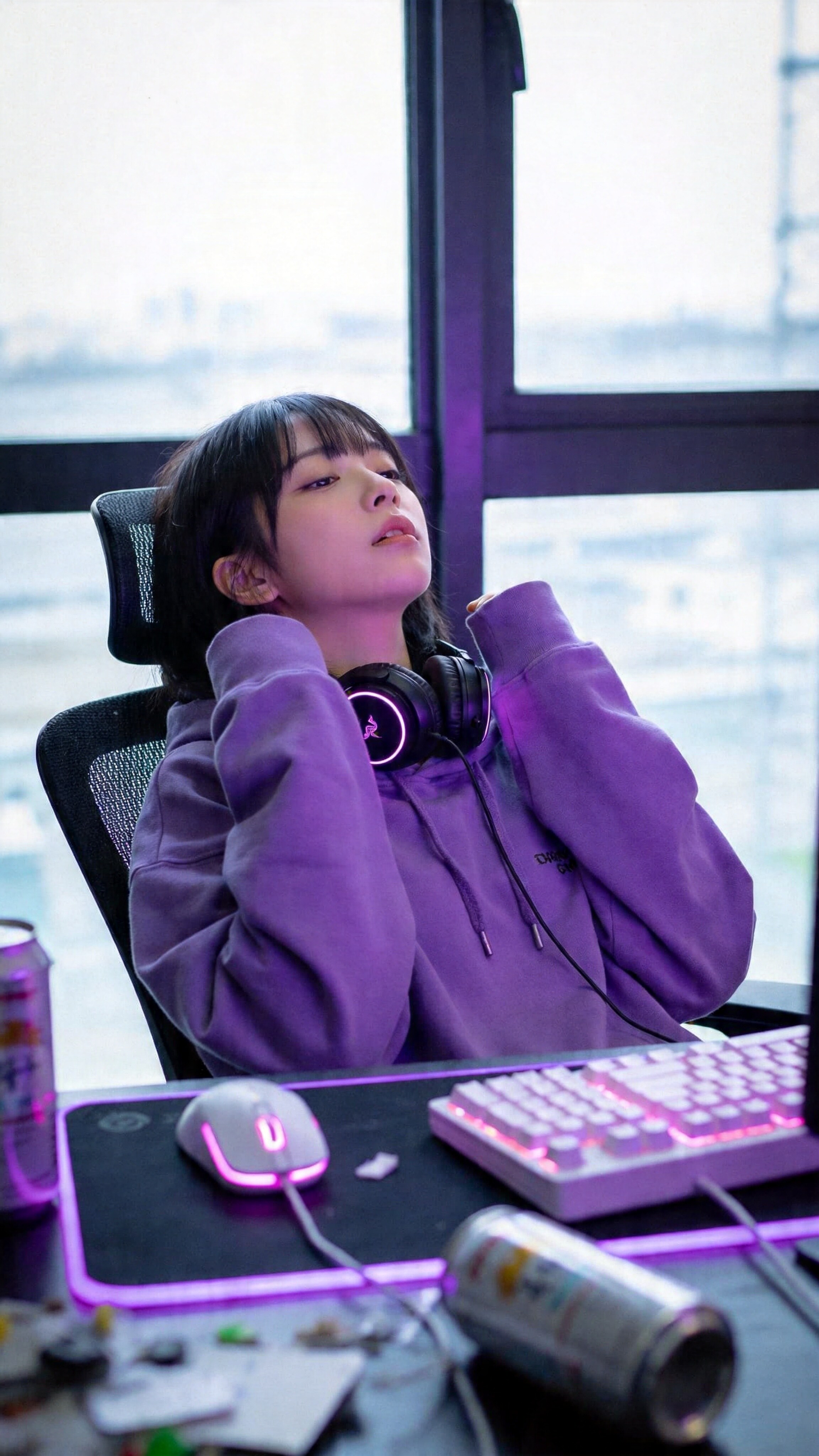 Violet Glow, Midnight Drift