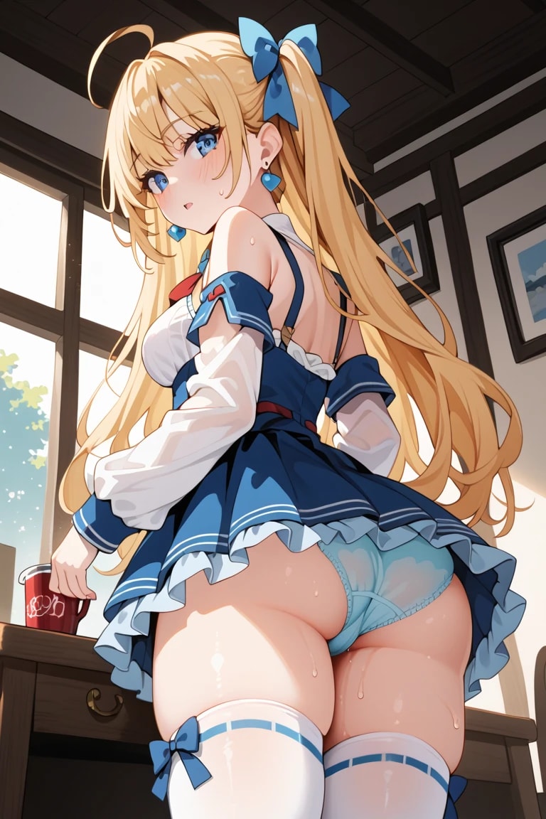 「お兄さん…後ろから見てるの…？///」莉奈ちゃんのテーブルお尻パンチラ💕