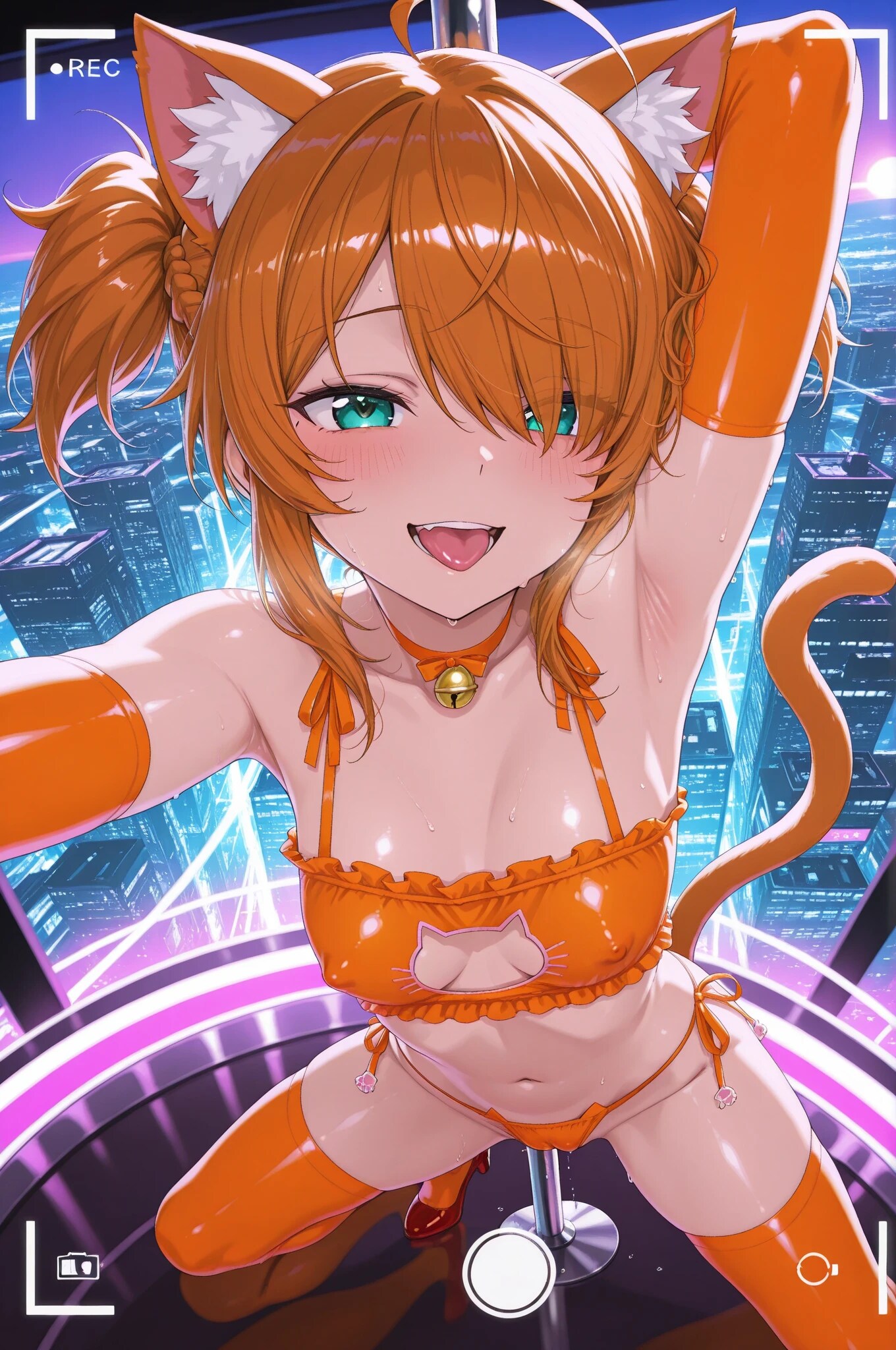 ポールダンスのバイトをする目隠れちゃん☆