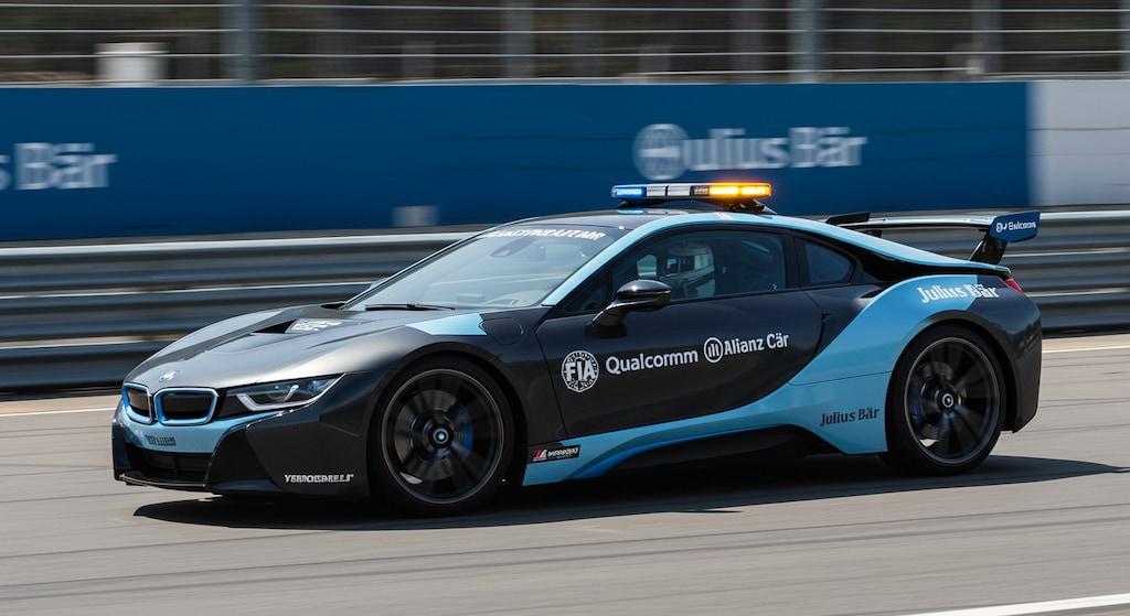 BMWi8セーフティーカー