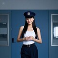 リアルかっこかわいい婦警のロマンティックな憩い 3枚目
