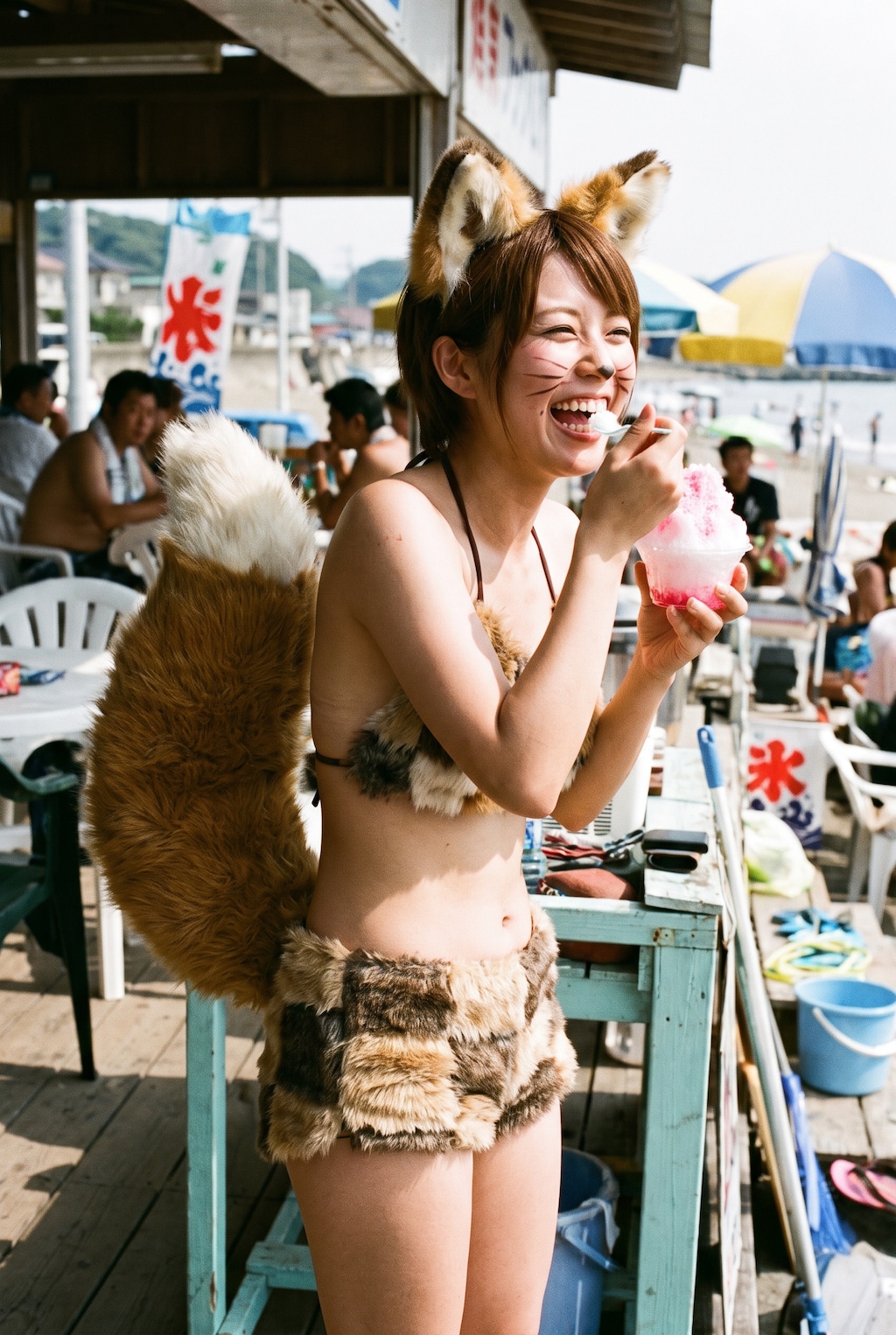 夏を楽しむ狐ガール