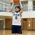 女バスのジャンプシュート369 4枚目
