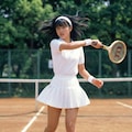 昭和レトロ風の女子テニス部員 4枚目