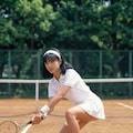 昭和レトロ風の女子テニス部員 7枚目