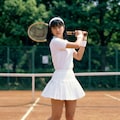 昭和レトロ風の女子テニス部員 5枚目