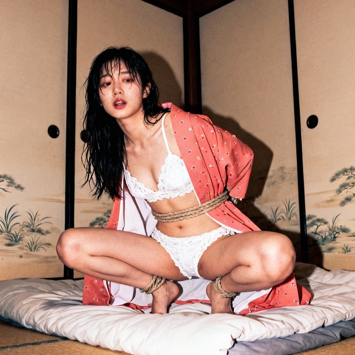 着物で蹲踞