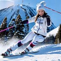 涼し気に雪遊び 2枚目