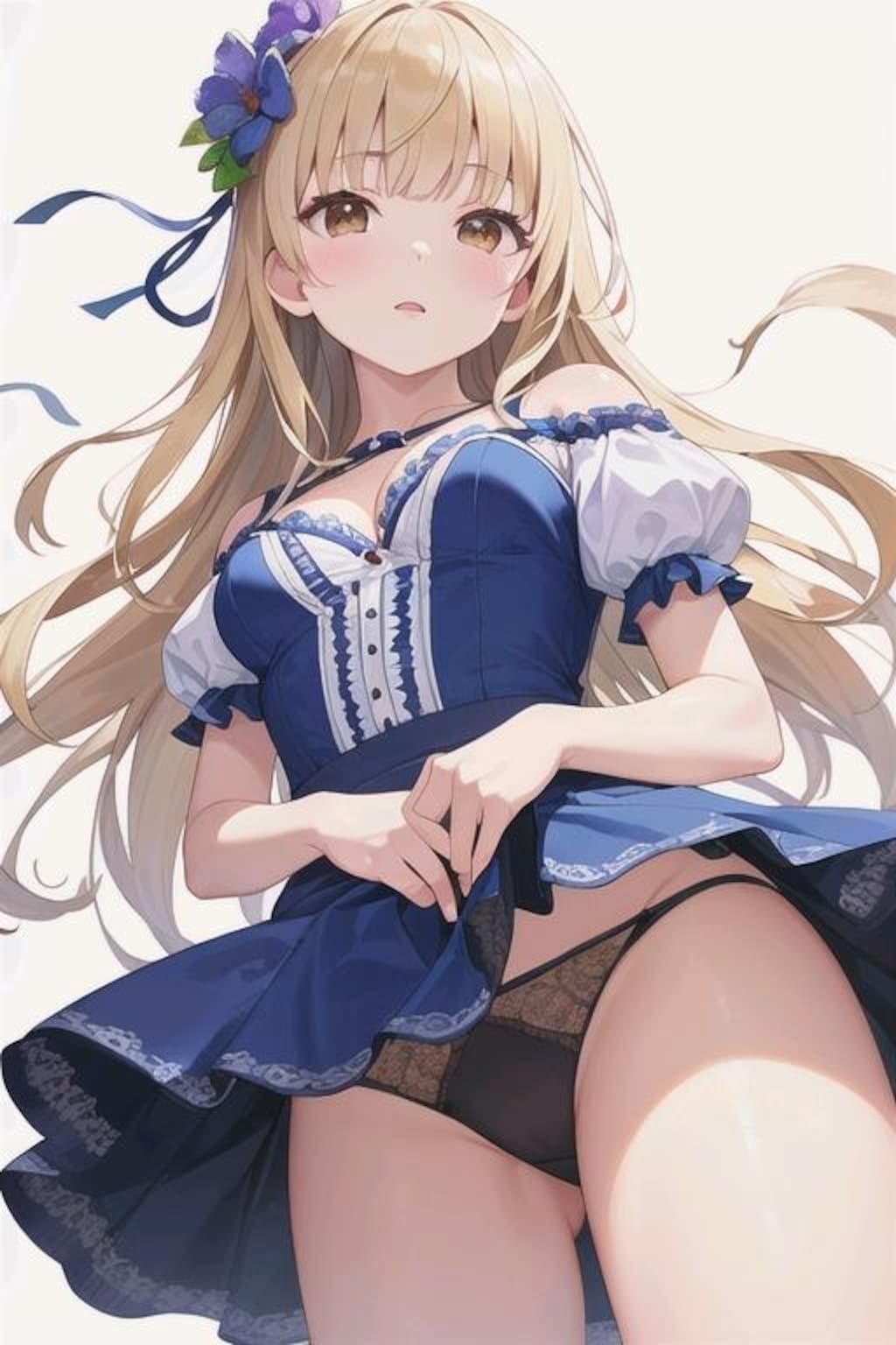 下からこっそり見せます