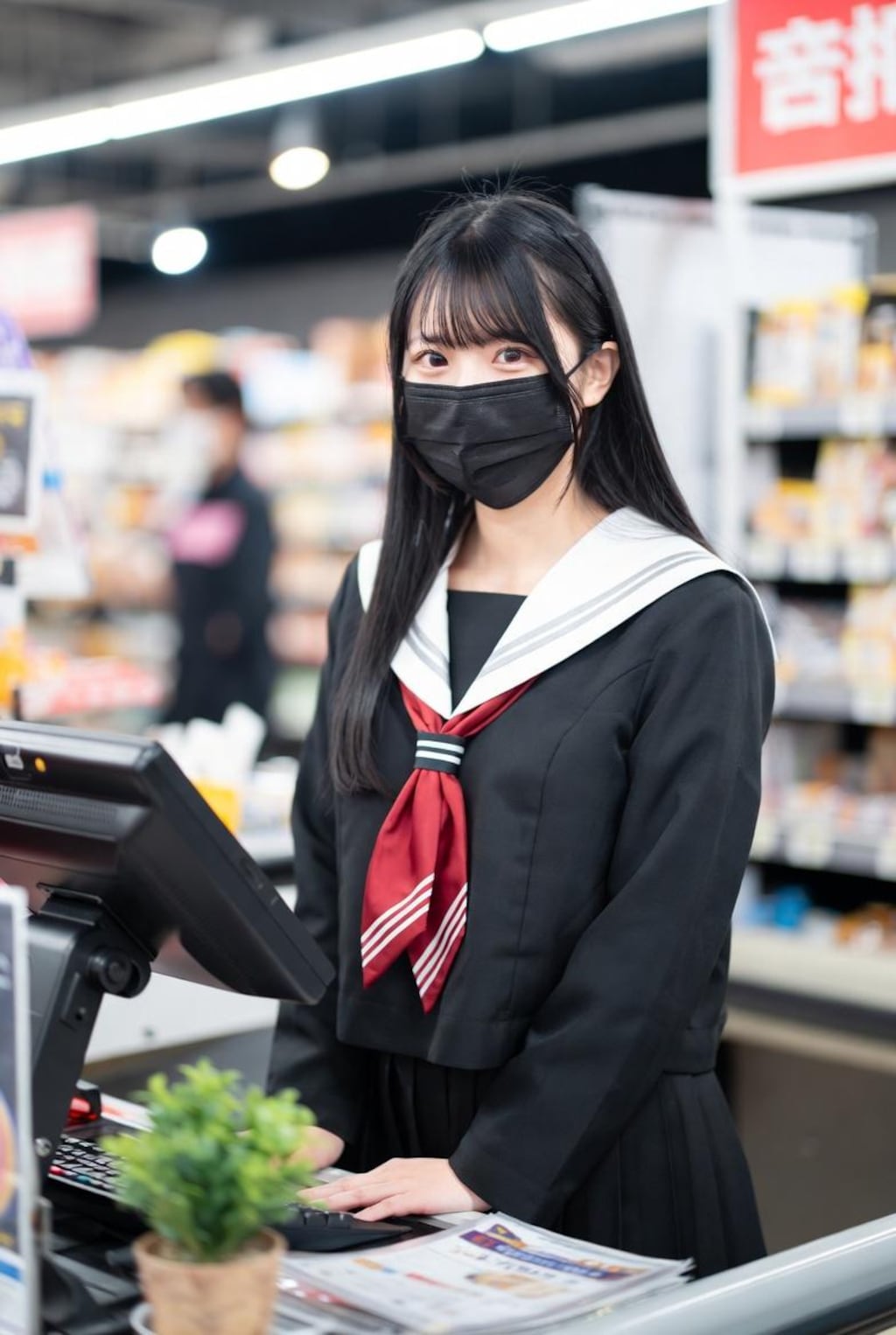 マスクでも美人