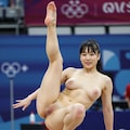 新体操は裸でする時代に！ 8枚目