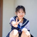 しゃがみパンチラ 2枚目