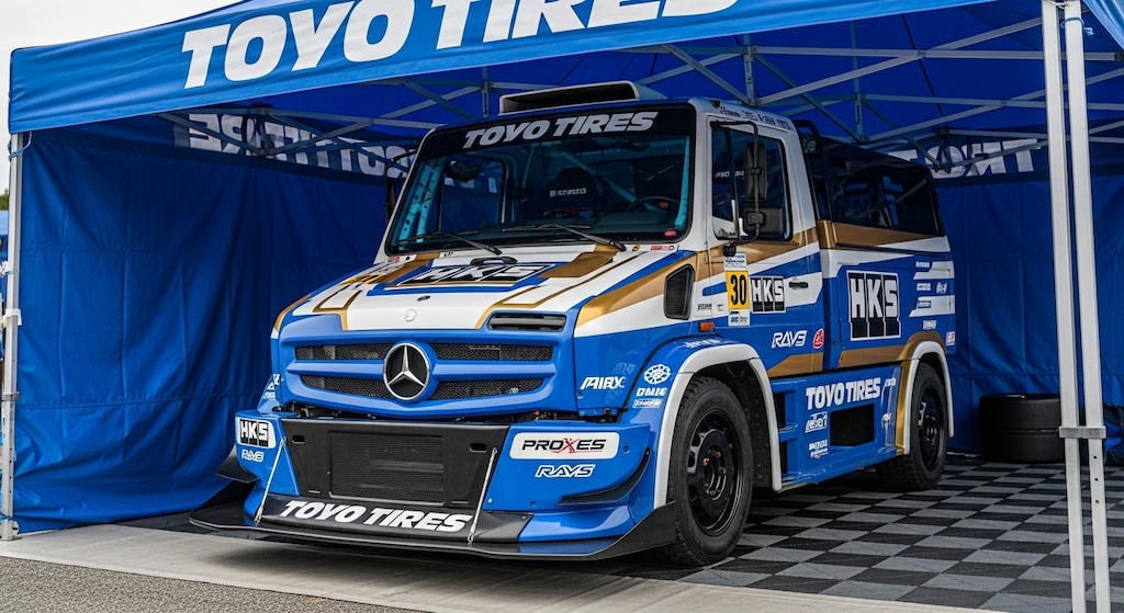 トーヨータイヤベンツウニモグ