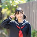 制服→ヌード 2枚目
