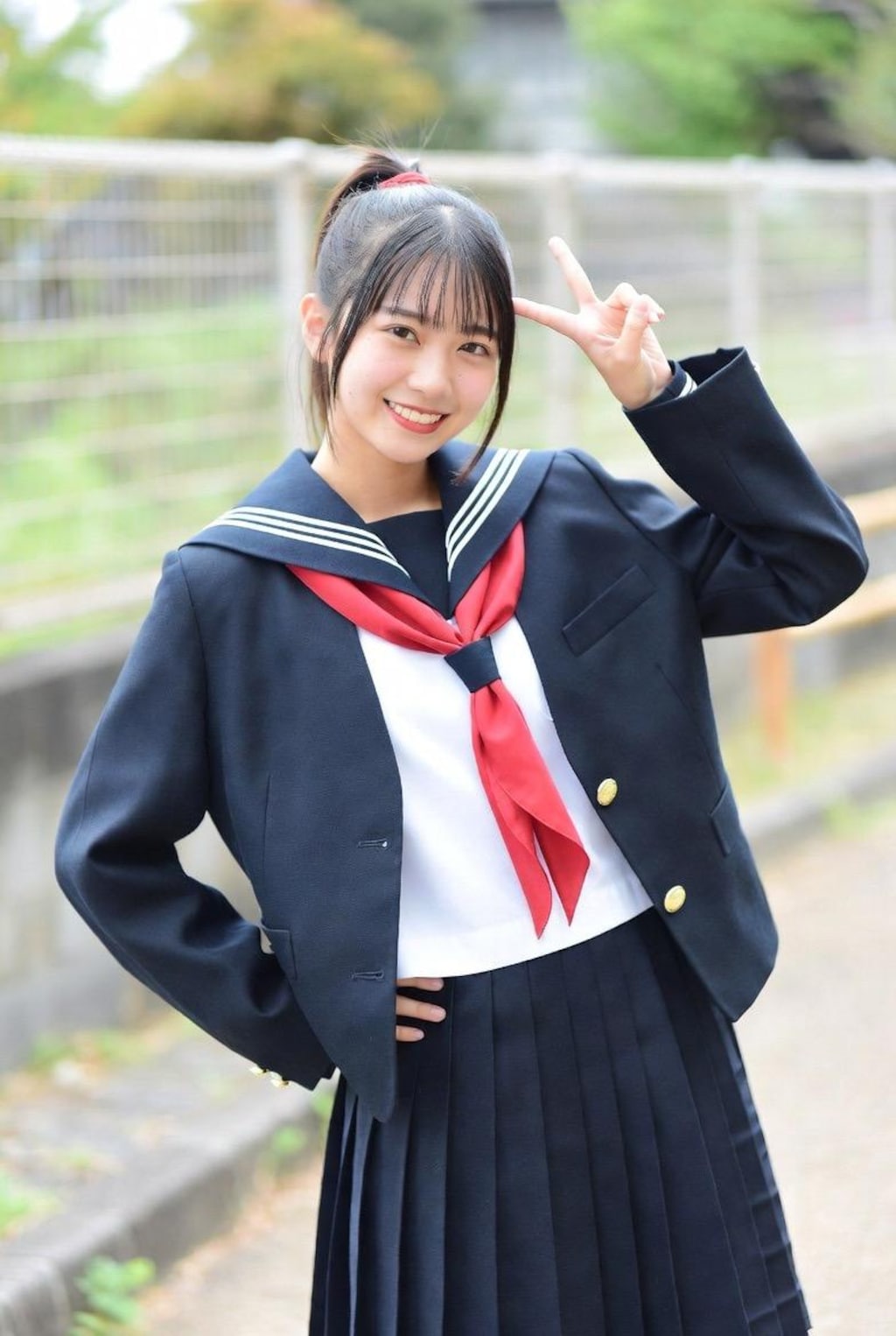 制服→ヌード