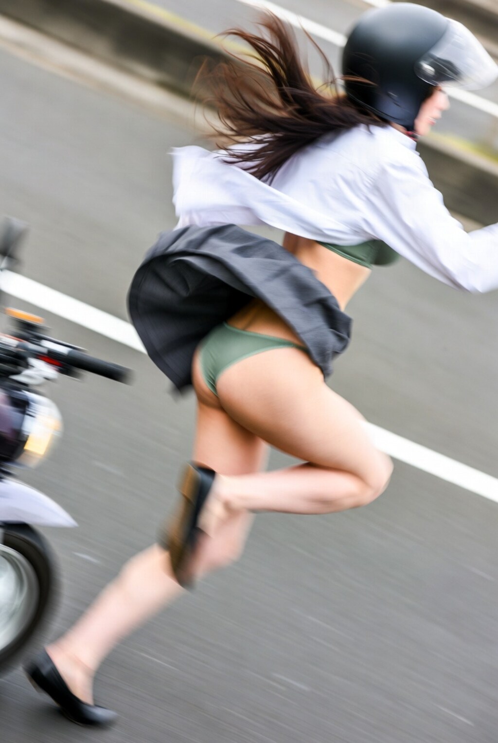 【エロ怖都市伝説】高速ダッシュ女