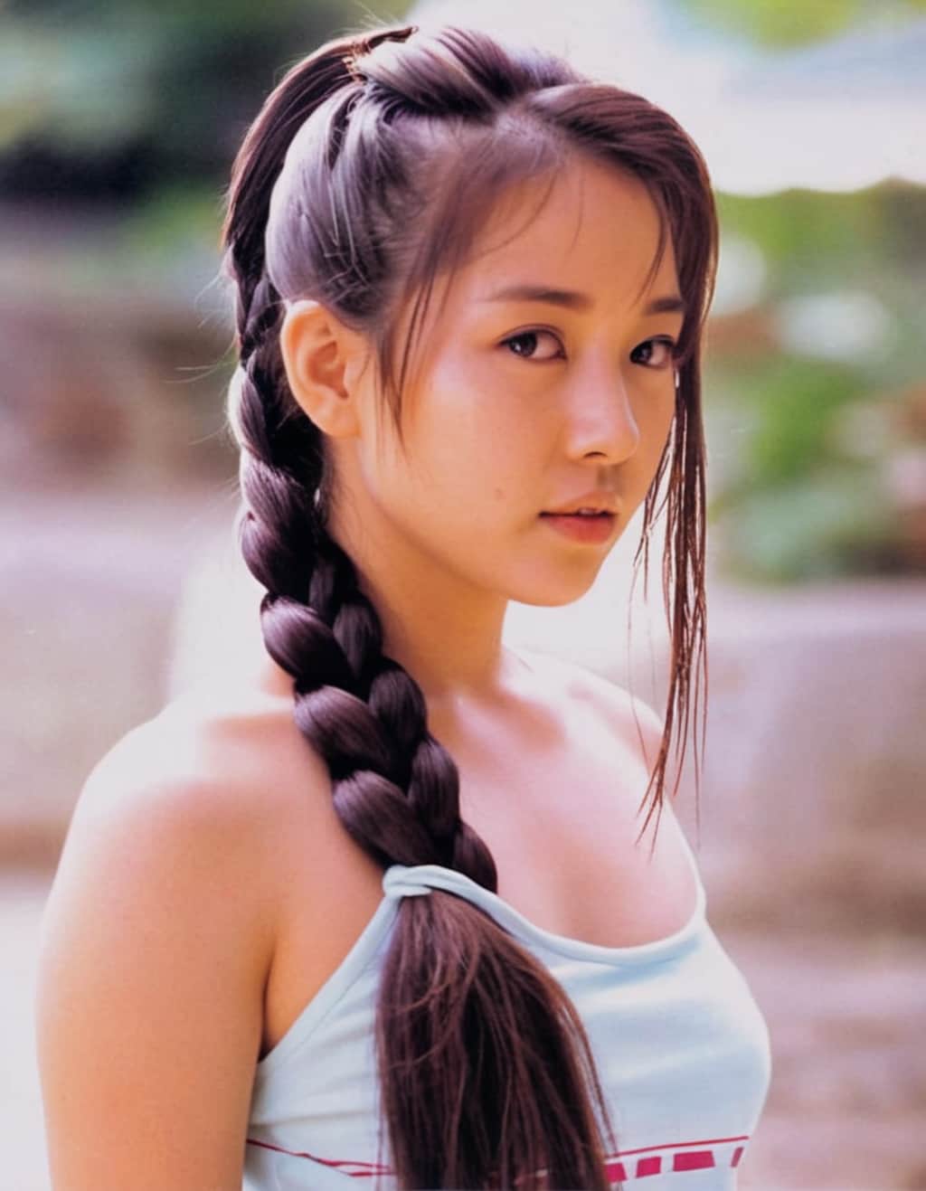 編んだポニーテール