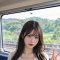 電車の中で童貞の僕をからかうお姉さん 4枚目
