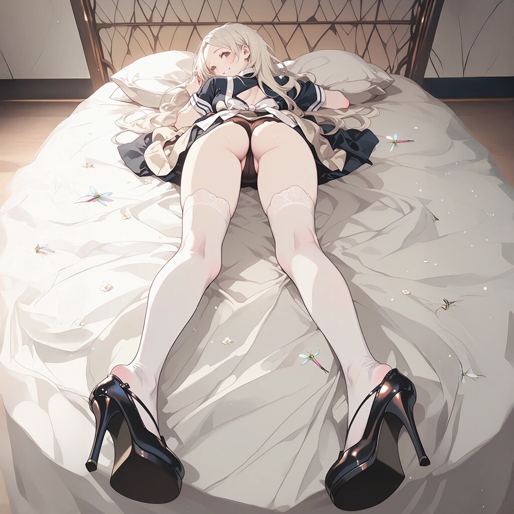 「ご主人様、スカートが…」