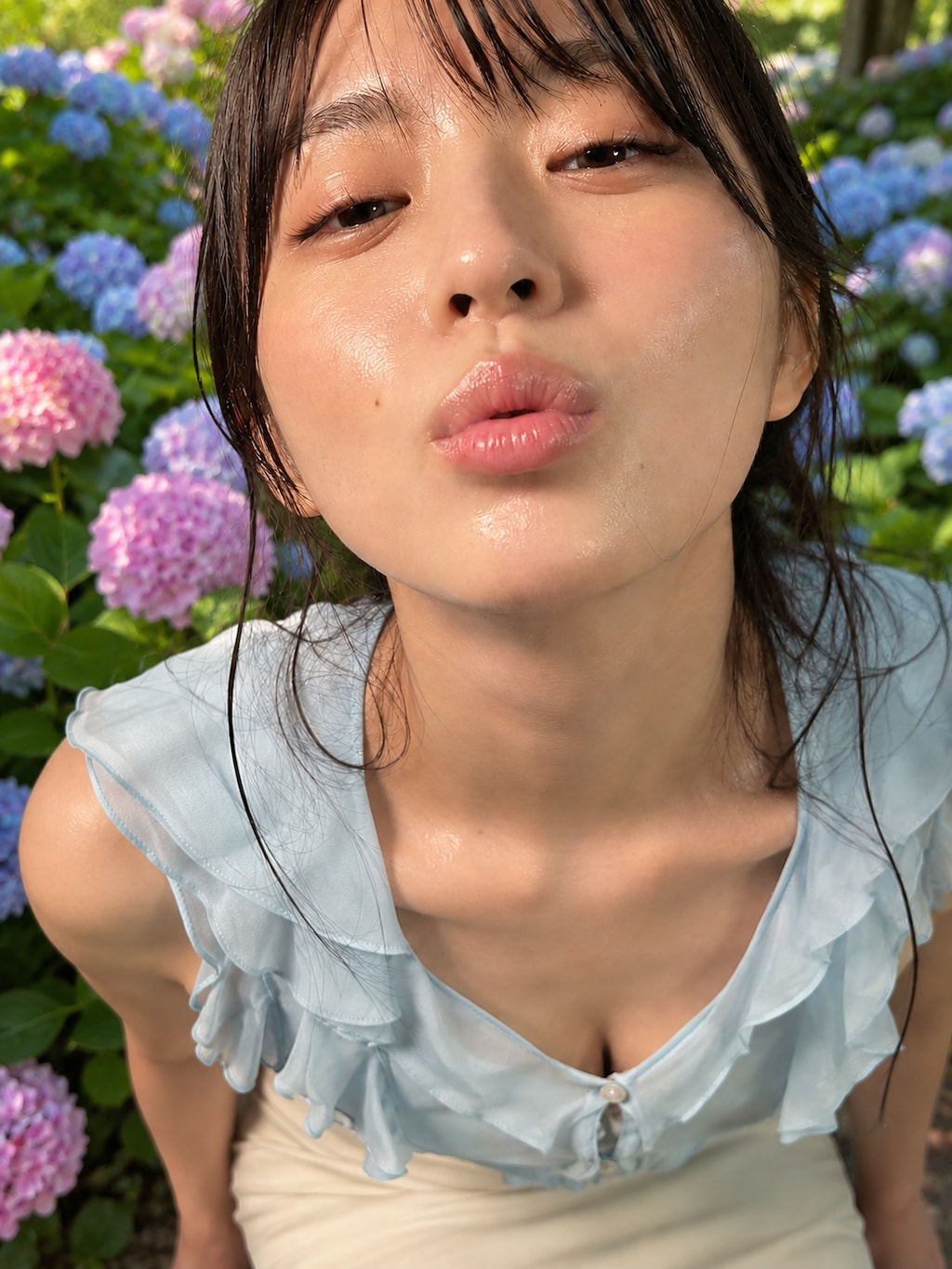 紫陽花と唇