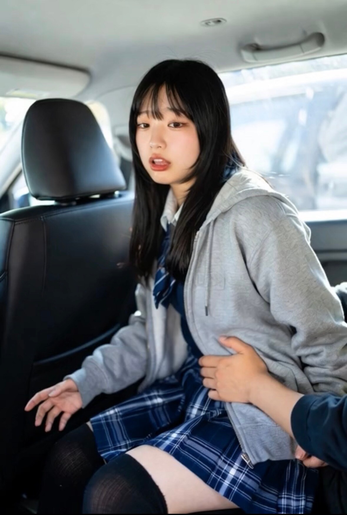 車内のJK2