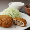 深夜食堂のメンチカツ定食 3枚目