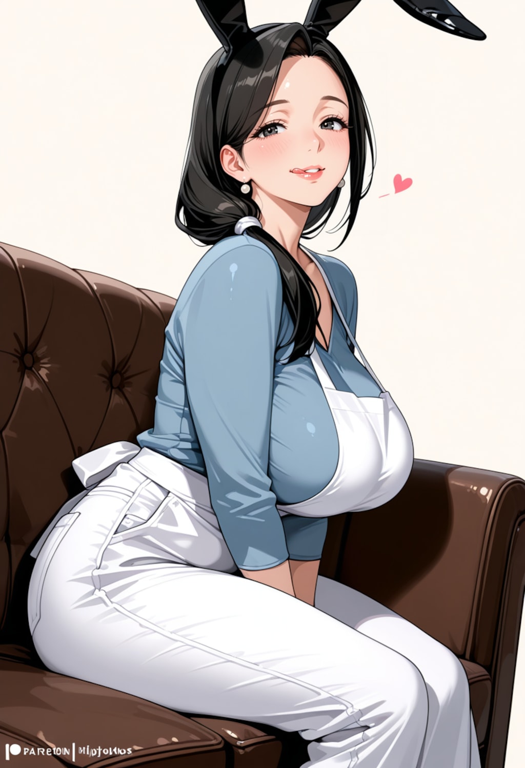 エプロン熟女バニー