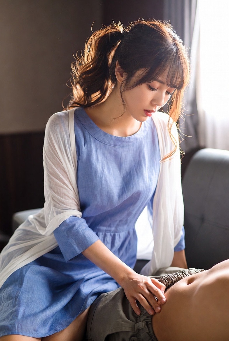 美しく欲しがる新妻