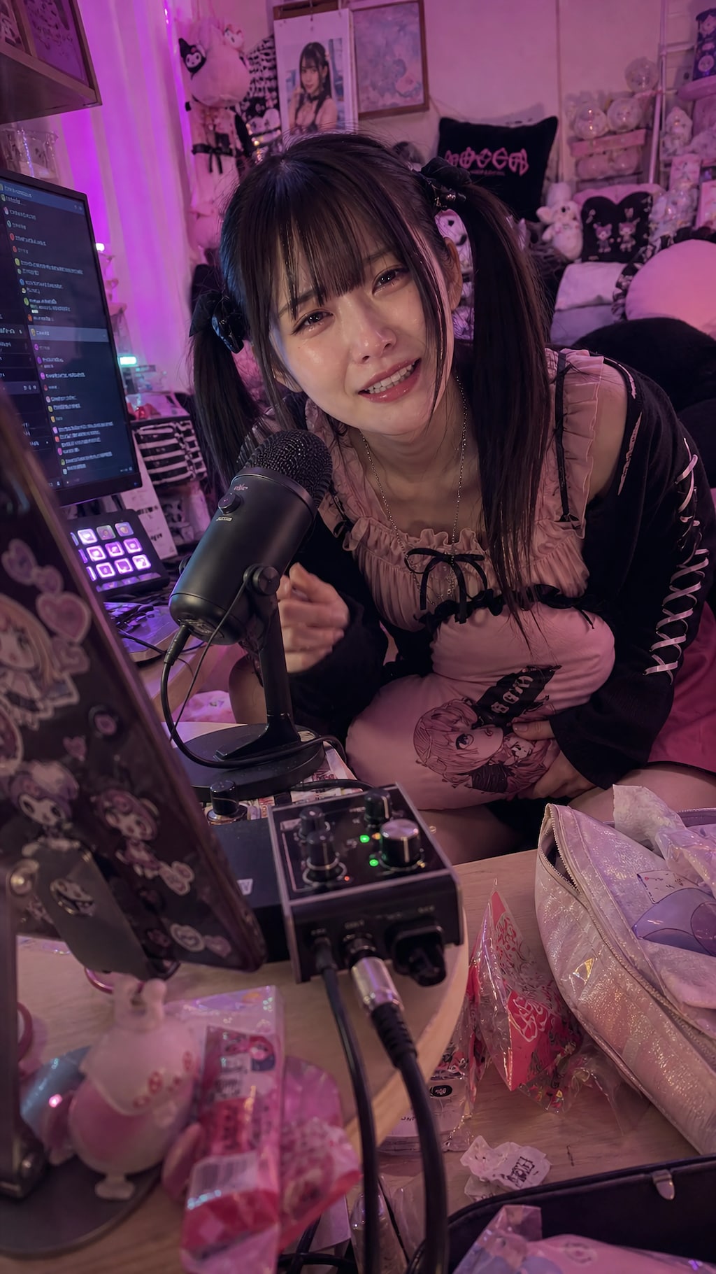 Crying Heart Livestream