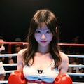 リングガールがボクサーに 4枚目