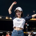 ダンスしているお姉さん 8枚目