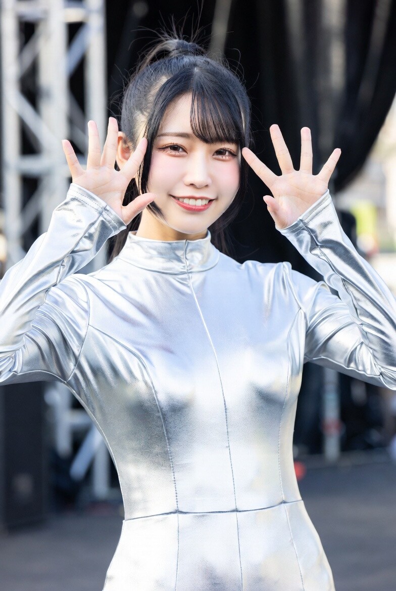 シルバータイツなお姉さん