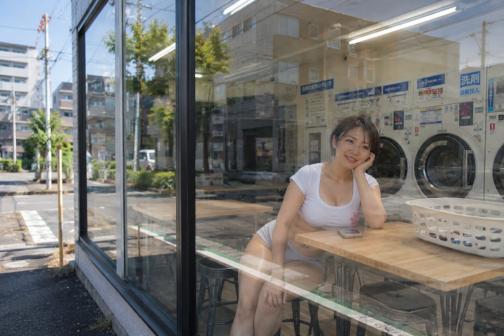 コインランドリーでよく会うOLさんが可愛すぎる件