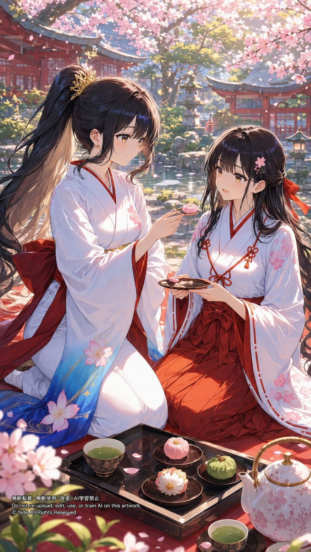 お久しぶりに、アマテラスさん（左）と神楽さん（右）