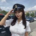 婦警 5枚目
