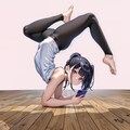 スマホながら見ヨガ少女 3枚目