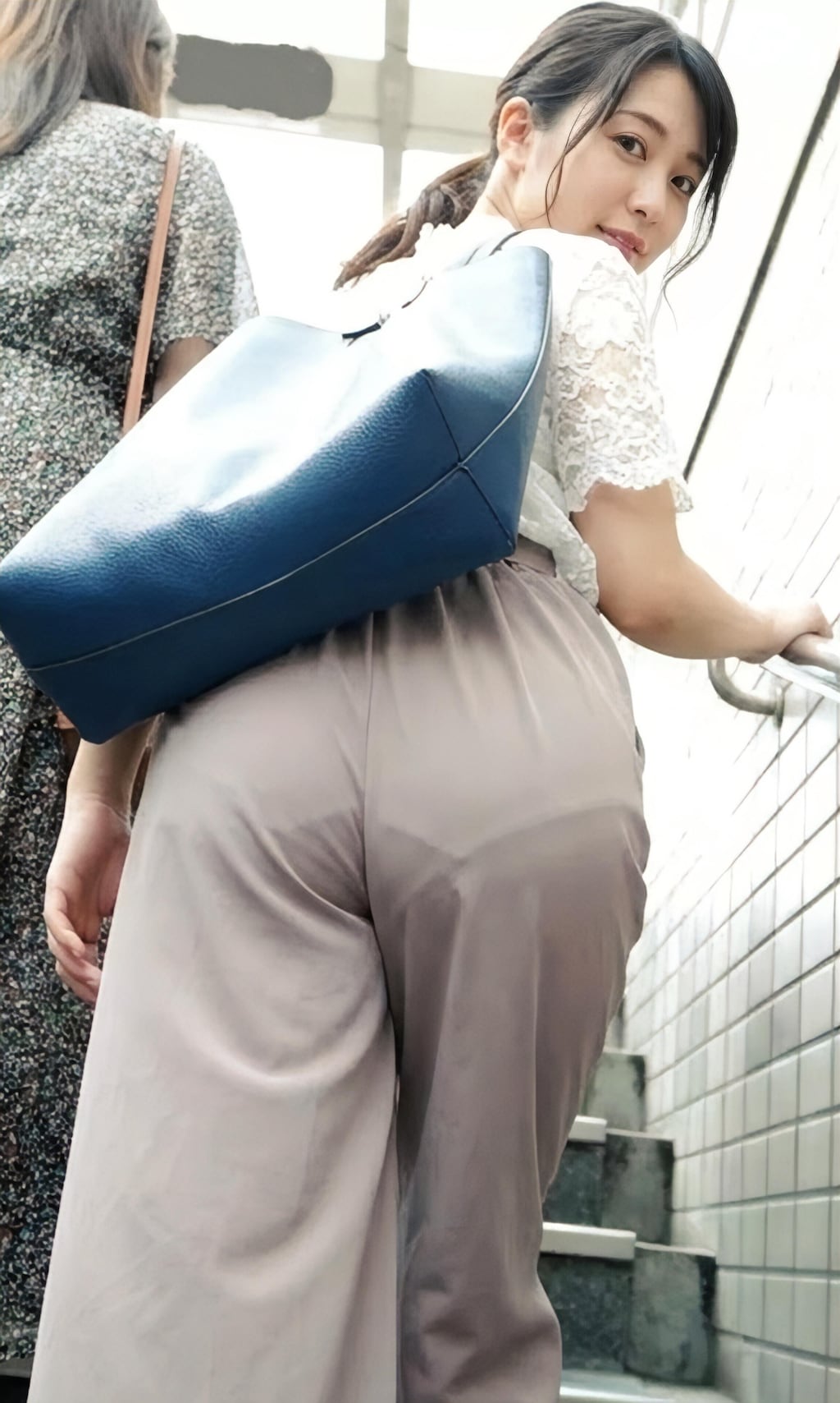 街角ピタパン・パン線お姉さん②