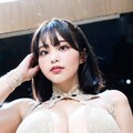 テカらせ複雑レオタード 9枚目