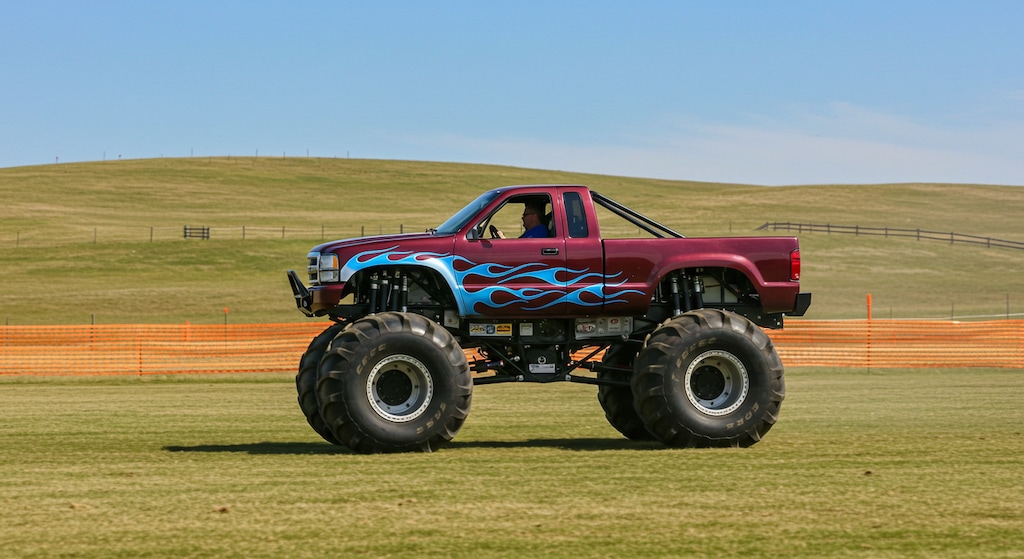 モンスタートラック