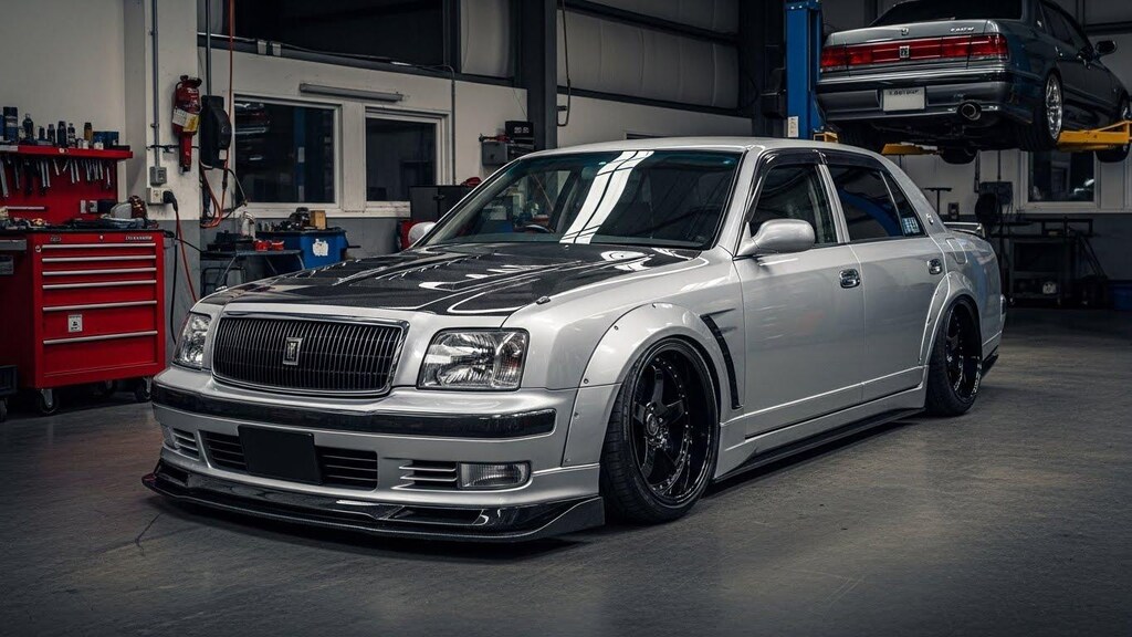 センチュリーセダン