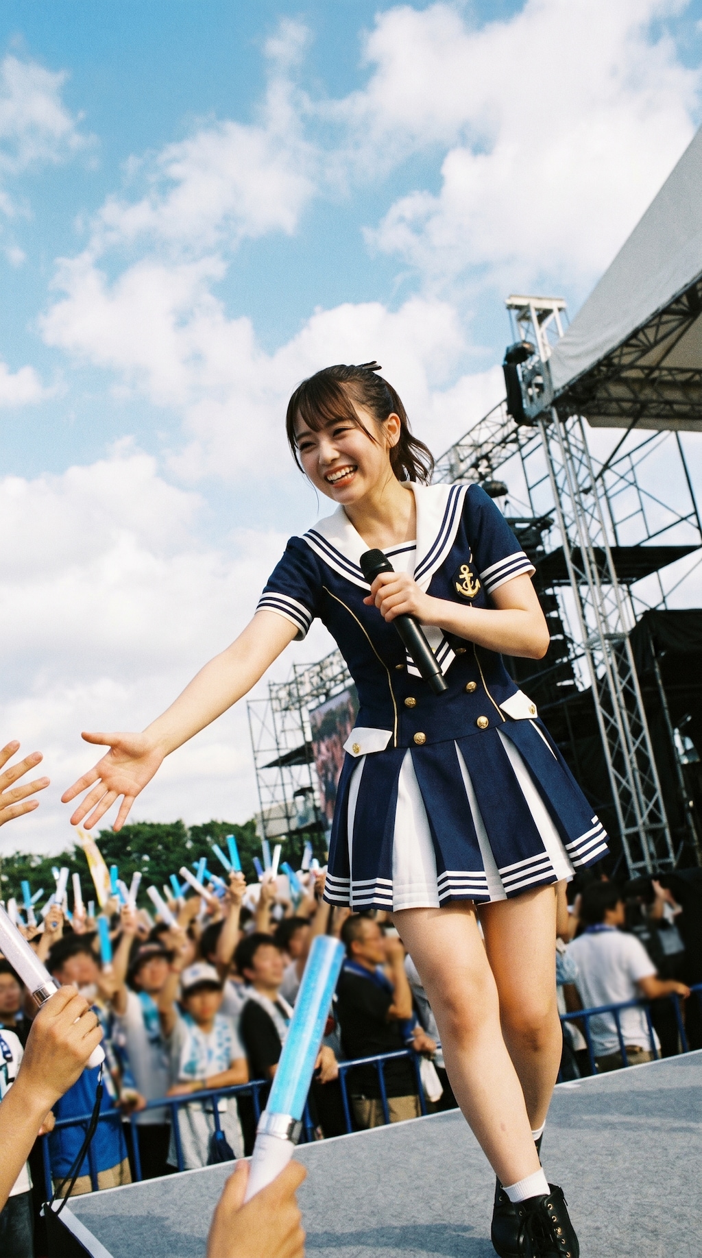 One Song, Thousands of Hearts