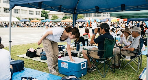 競技見てる（以下