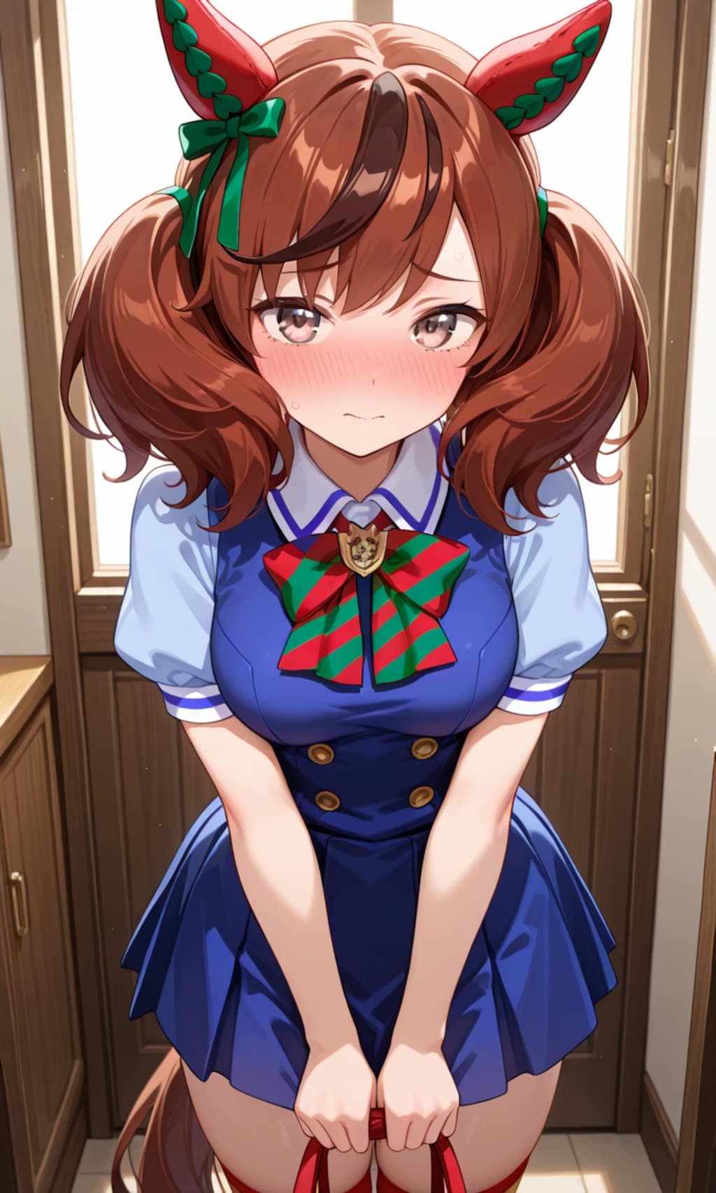 ミニスカートが恥ずかしいネイチャさん