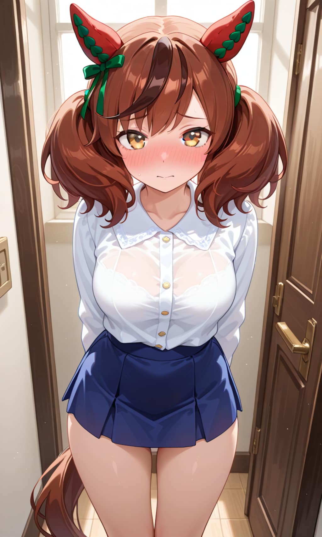 ミニスカートが恥ずかしいネイチャさん